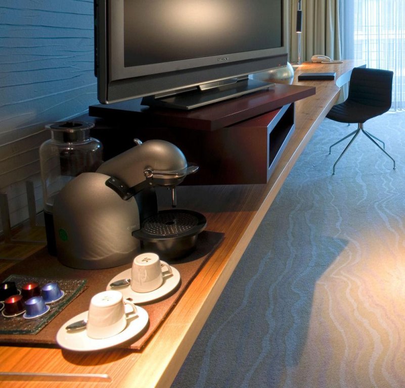 Фото Radisson Blu Hotel, Cologne