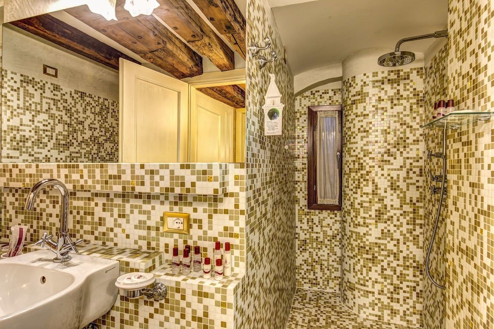 Фото Hotel Bella Venezia