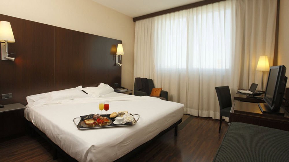 Фото Max Hotel Livorno