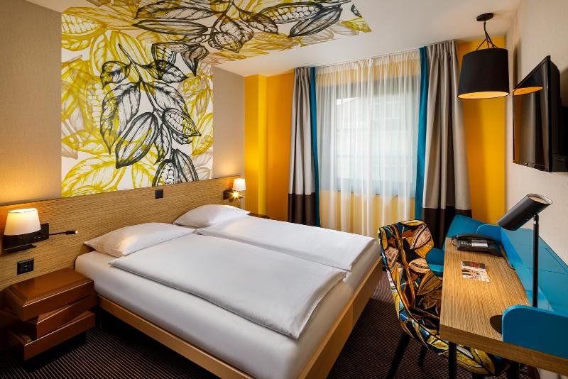 Фото Zurich Swiss Chocolate by Fassbind