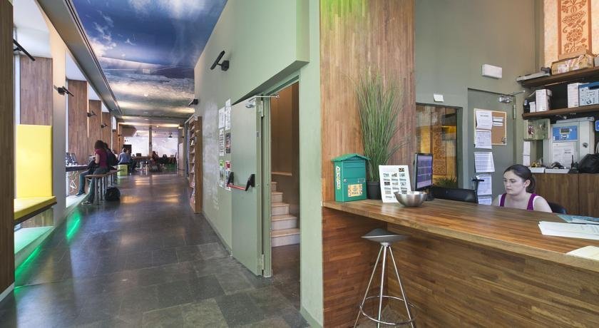 Фото Urbany Hostel Bcn Go