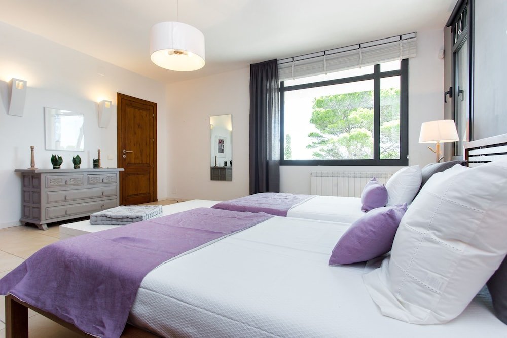 Фото Villa with botanic garden in front of the beach Tvl_06