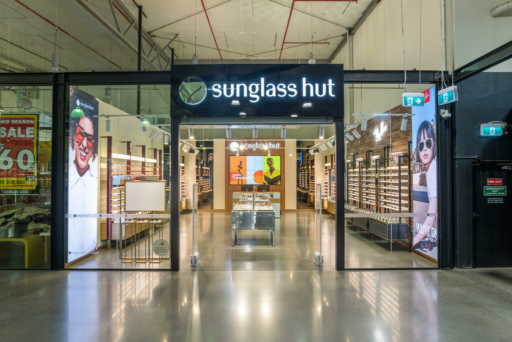 Clothing store Sunglass Hut Dfo Moorabbin, Melbourne, photo