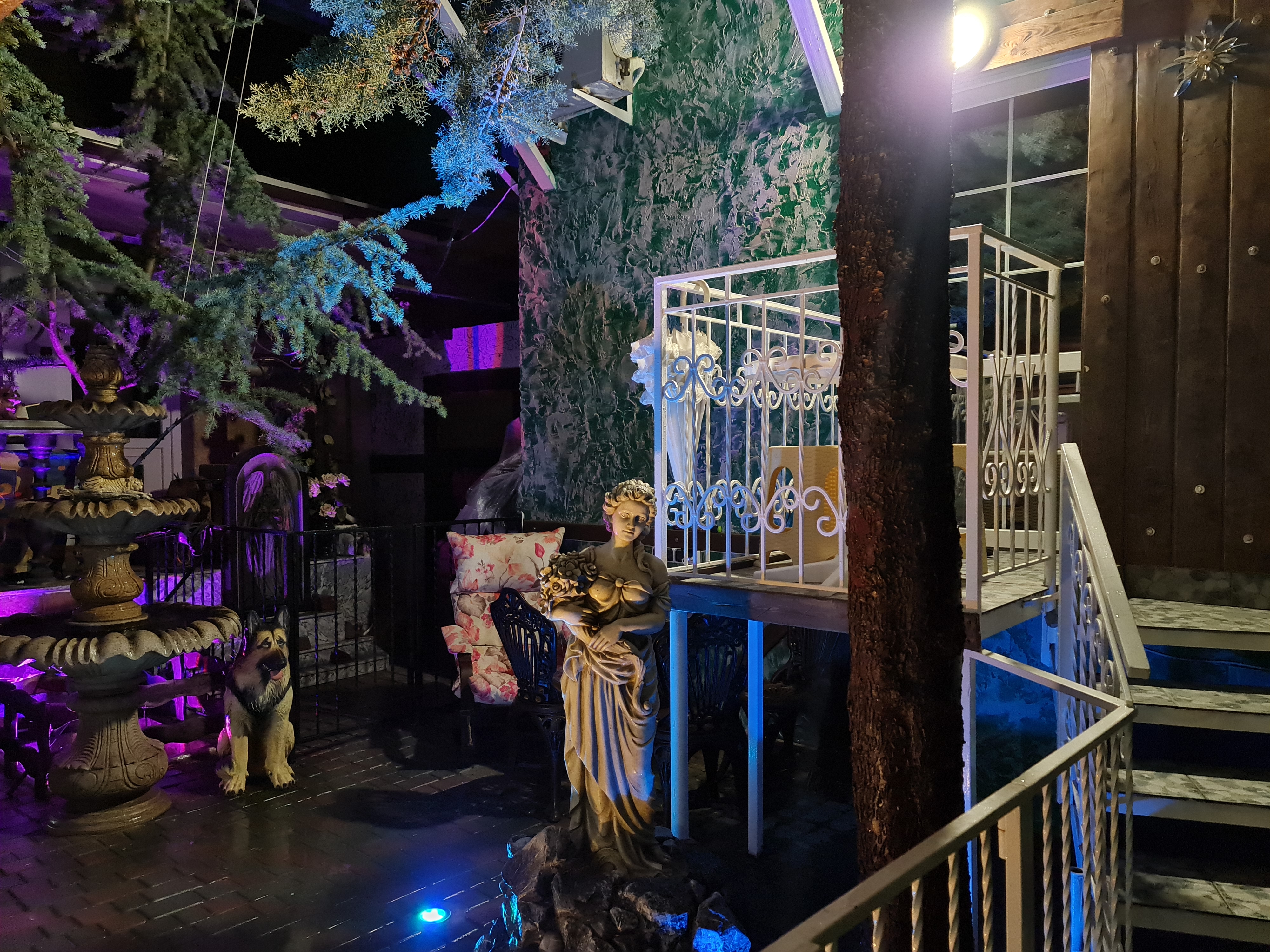 Фото Волшебный дворик