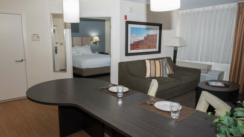 Гостиница Sonesta Simply Suites Irvine Spectrum в Ирвайне