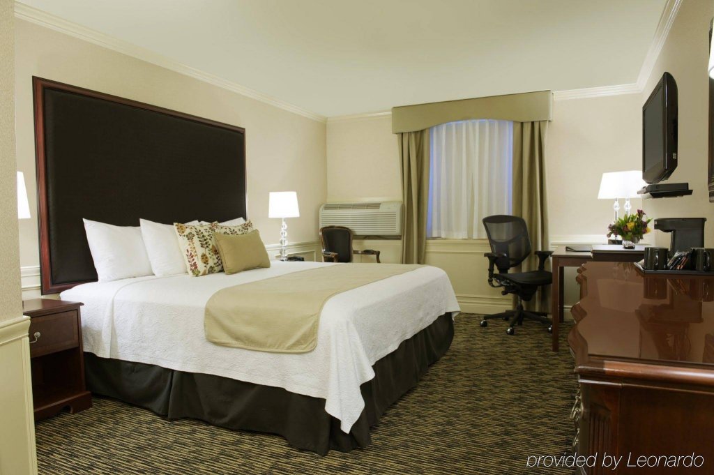 Фото Wingate by Wyndham Bellingham Heritage Inn