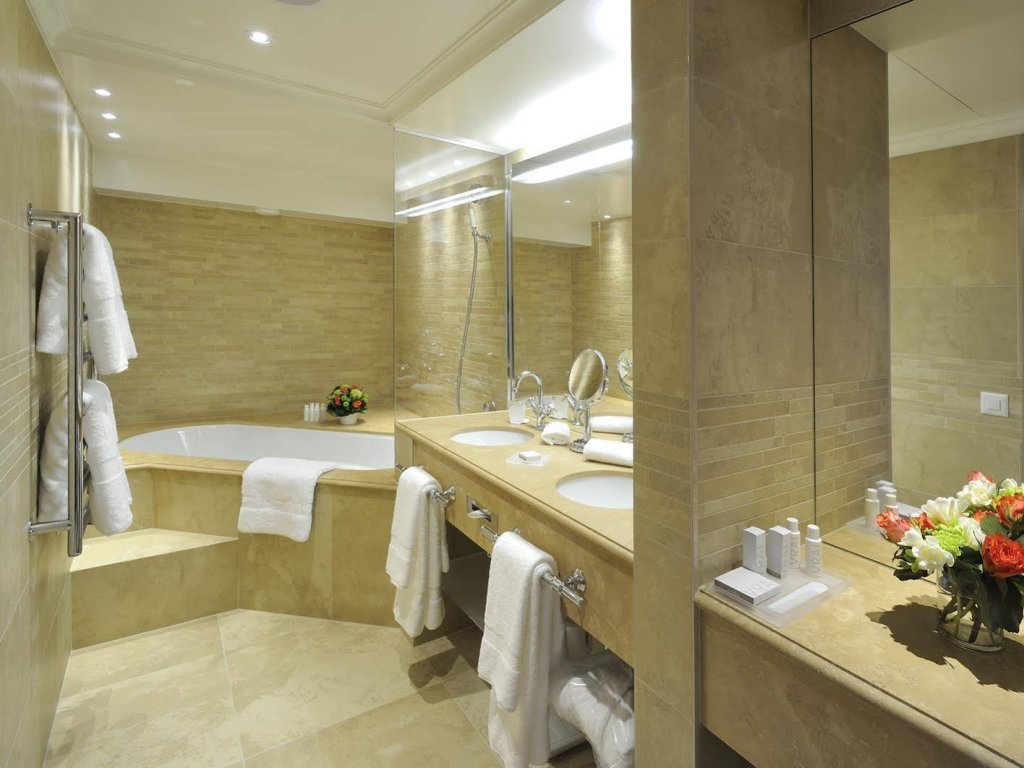 Фото Hôtel de La Cigogne