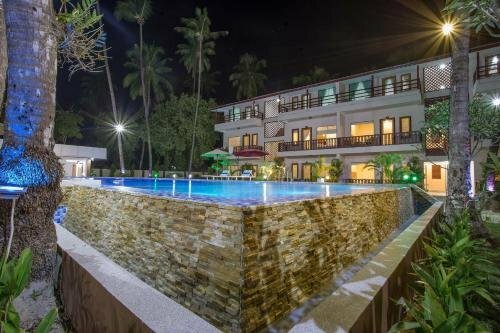 Гостиница Famous Hotel Ngapali в Сандоуэе