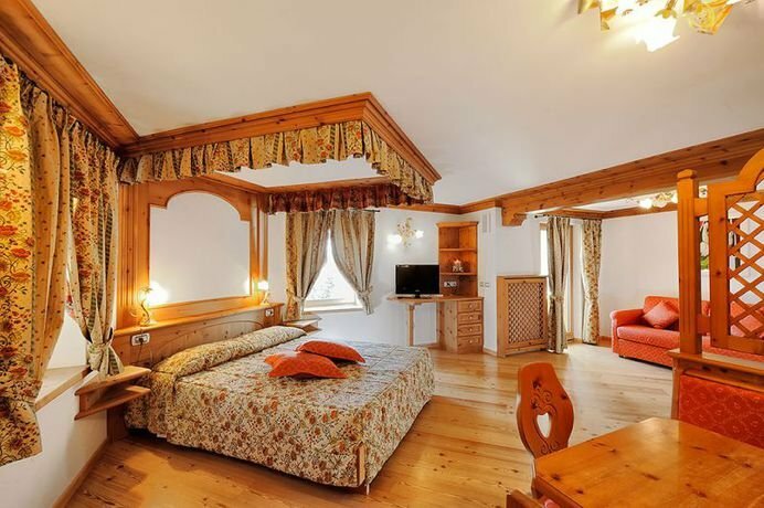 Гостиница Hotel Spol - Feel At Home в Ливиньо