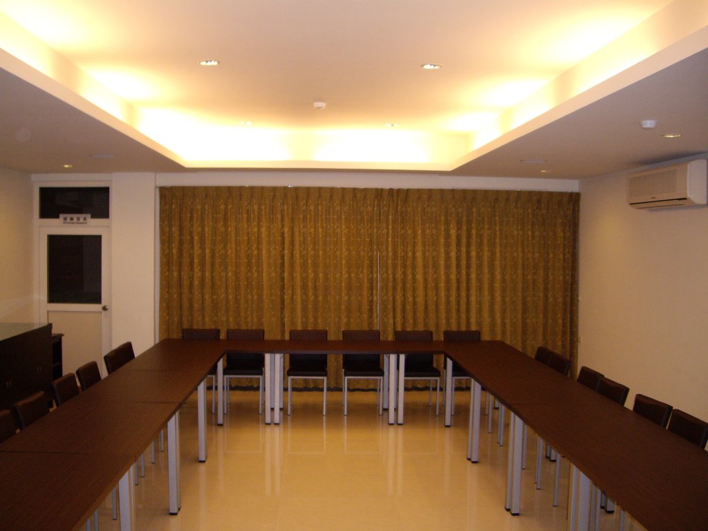 Фото Tian Yuh Hotel