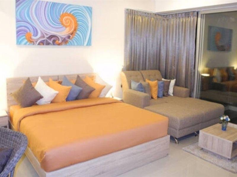 Фото Karon Studio Apartment