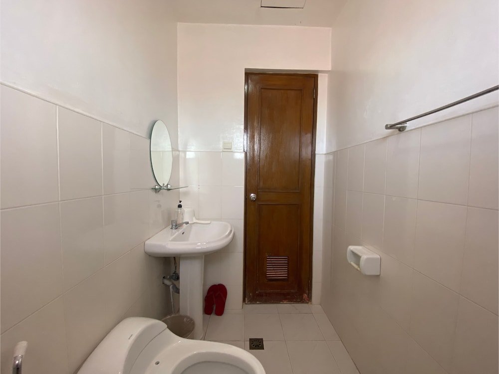 Фото Titan Residence at Mactan Cebu
