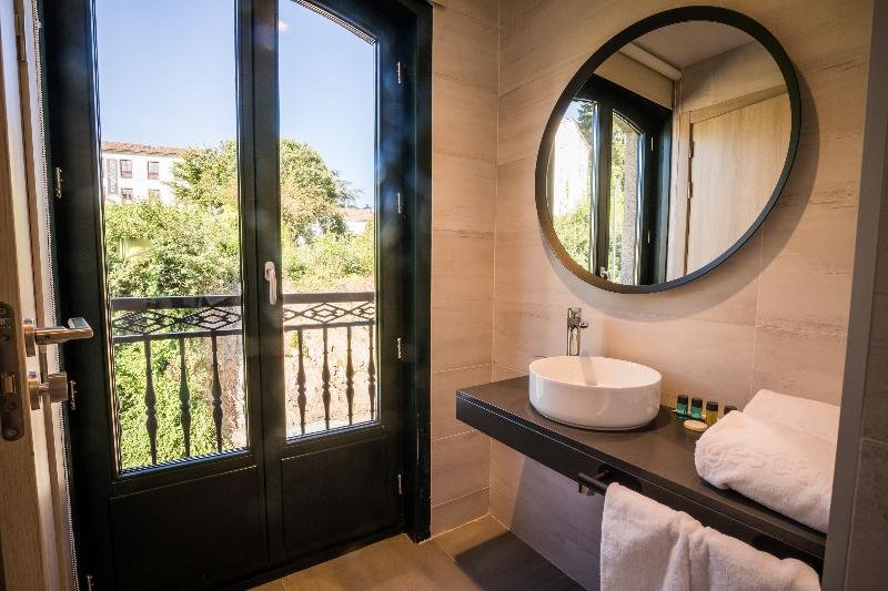 Фото Hotel Virxe da Cerca