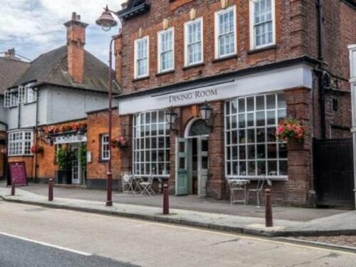 Гостиница Red Lion Hotel в Графстве Хартфордшир