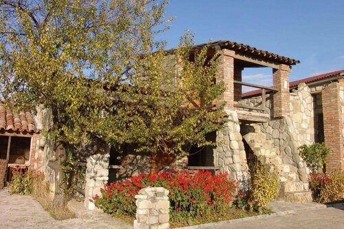 Гостиница Twins Wine Cellar