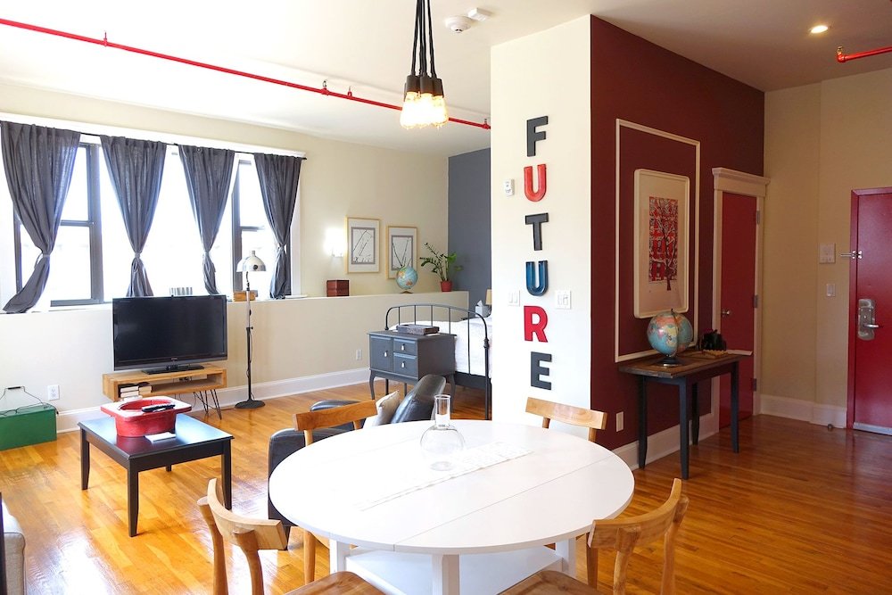 Фото The Box House Hotel