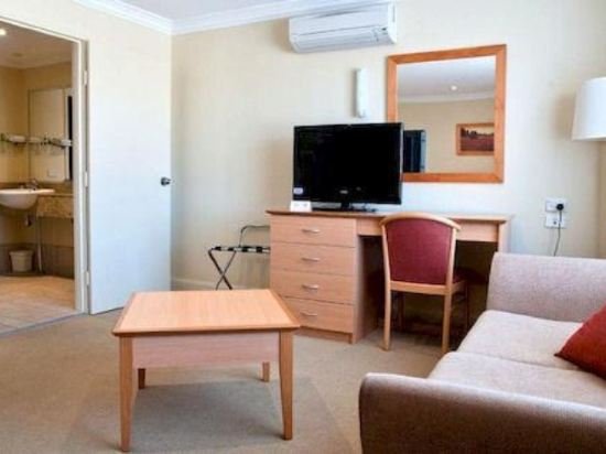 Фото Heritage Inn Bathurst