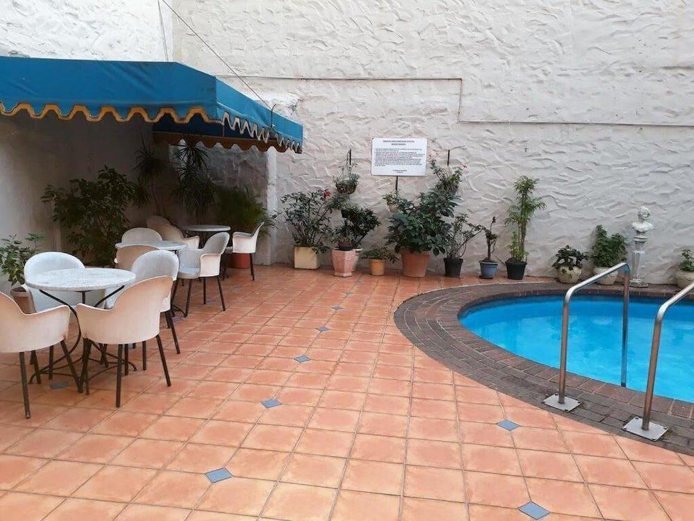 Фото отеля 4