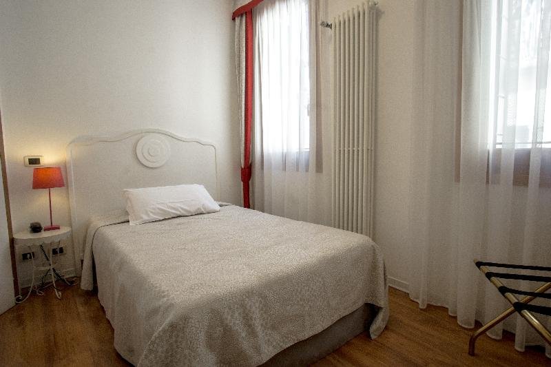 Фото Hotel Antigo Trovatore