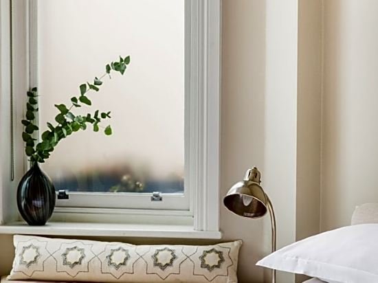 Фото 56 Welbeck Street