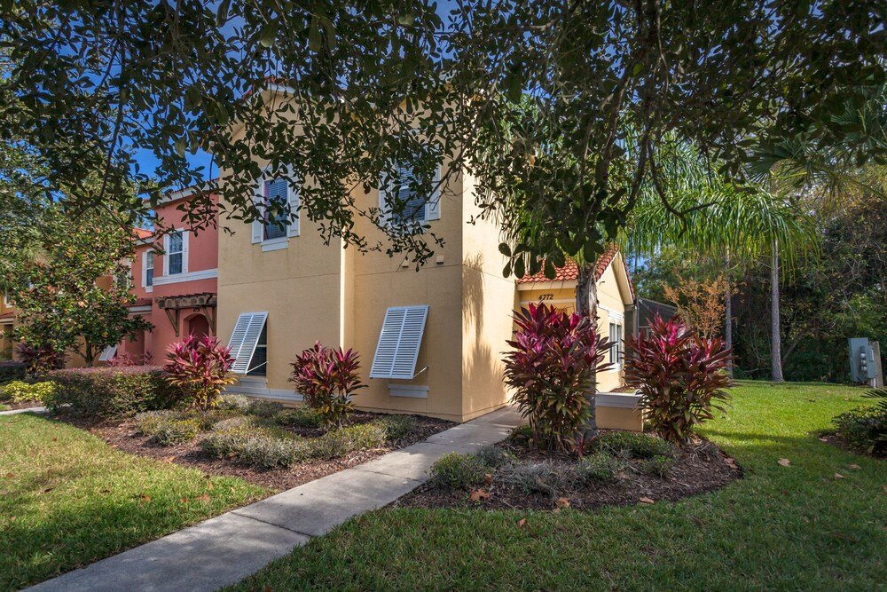 Фото 87631 Games Room+2-masters+hottub+water View!