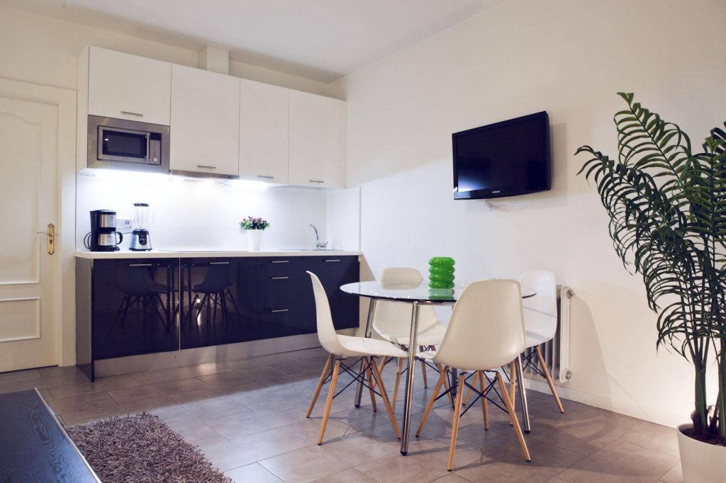 Фото Six Rooms Plaza Mayor