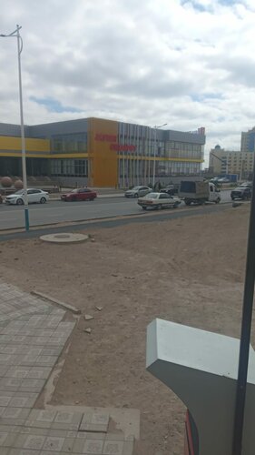 Әнші және порно актриса