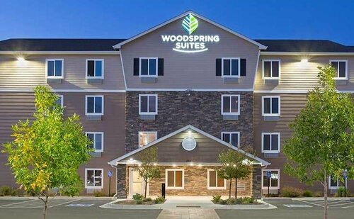 Гостиница WoodSpring Suites West Melbourne I-95