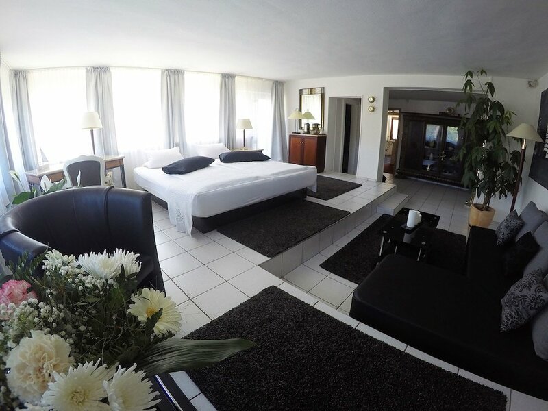 Гостиница Hotel Schäfer в Зигене