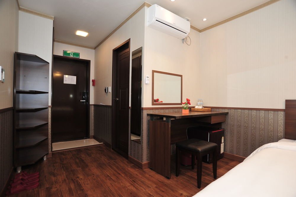 Фото Global Inn Seoul Dongdaemun City Days Inn