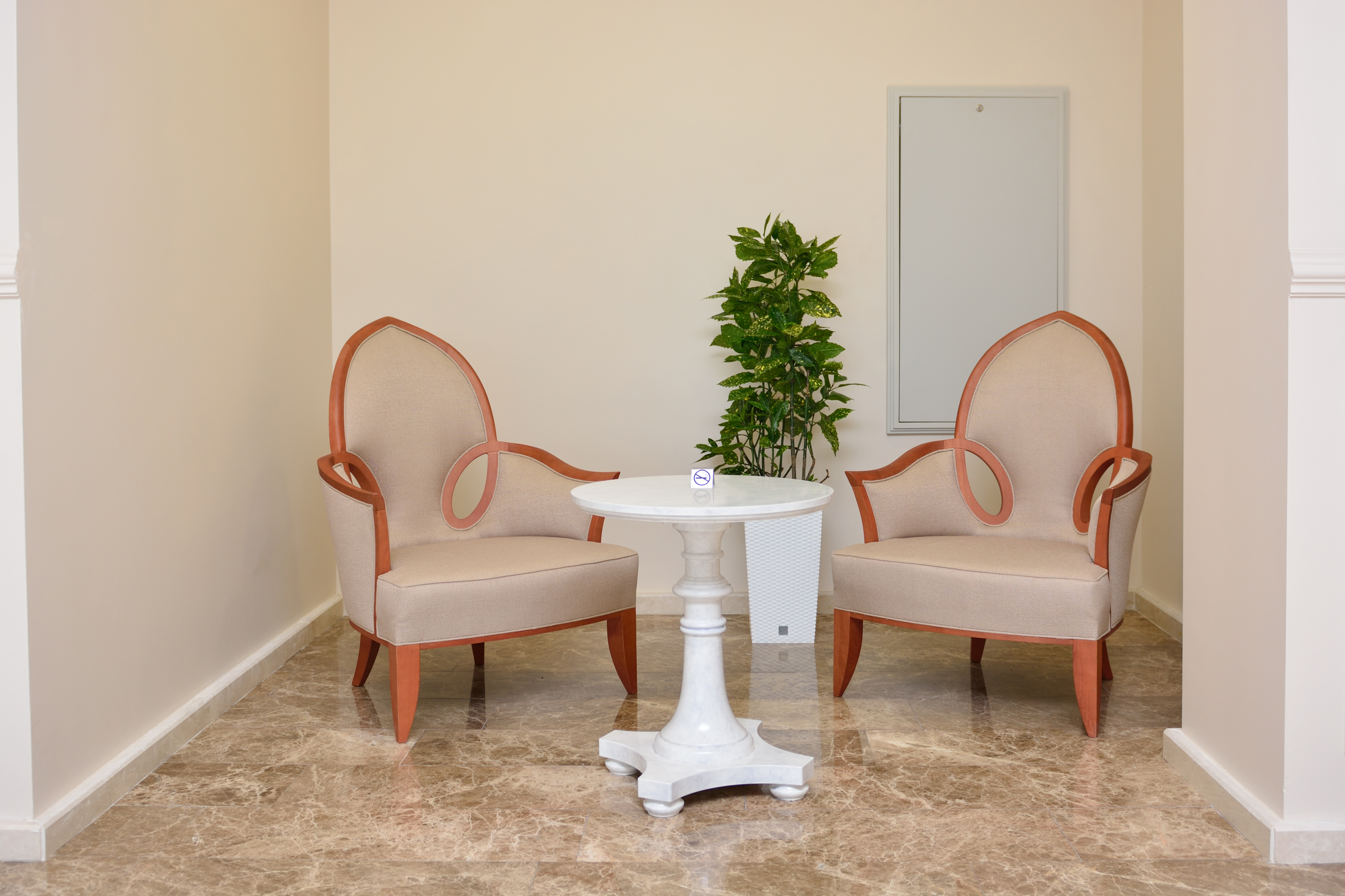 Фото The Grand Gloria Hotel