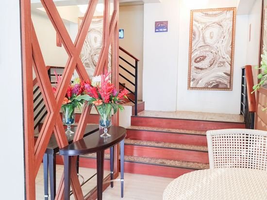 Фото RedDoorz Plus near Holy Name Medical Center