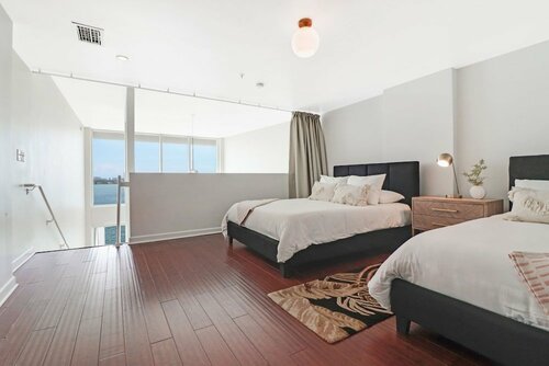 Фото: Waterfront Condos by Sextant, жильё посуточно, США, Норт-Бей ...