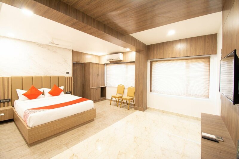 Гостиница Capital O 23031 V Hotel в Виджаяваде