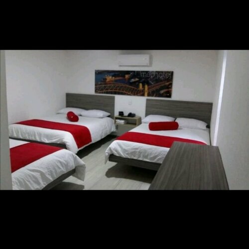 Гостиница Hotel Med 70 в Медельине