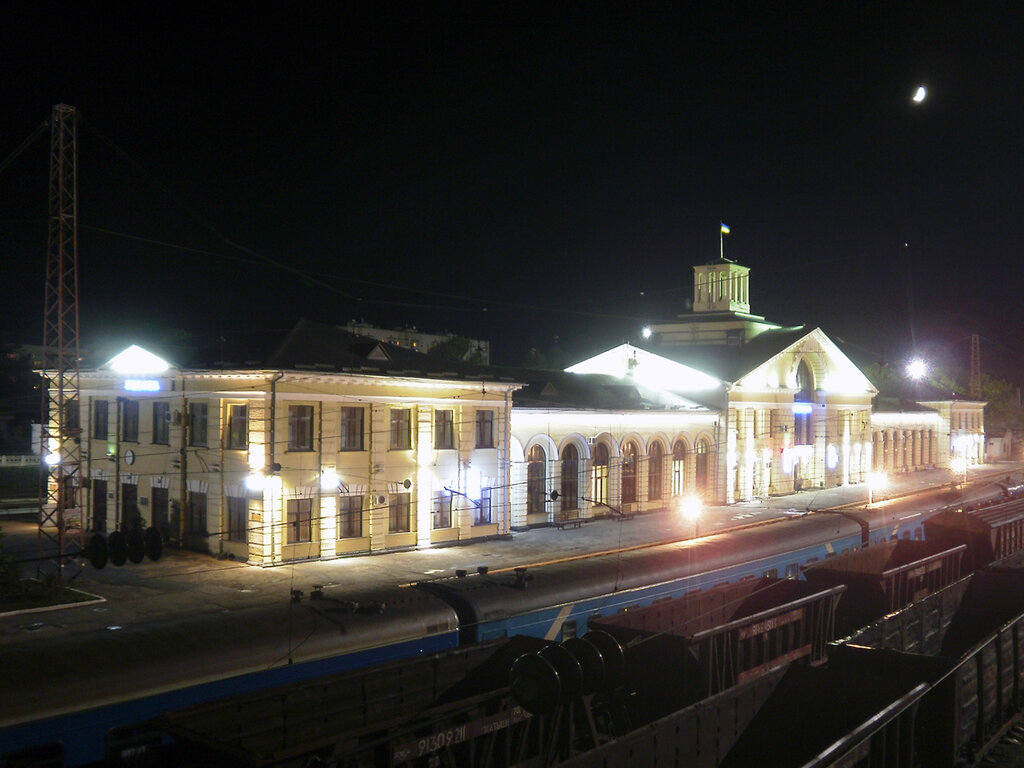 Вокзал лозова