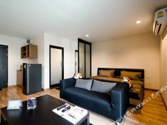 Фото The Box Residence