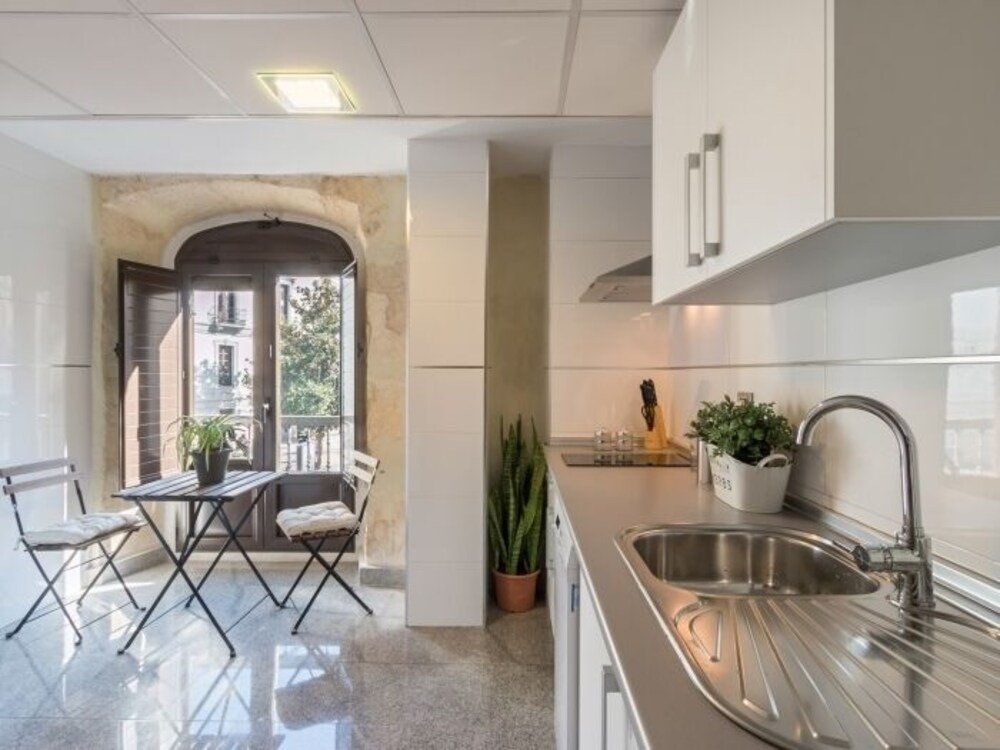 Фото Chezmoihomes Plaza Nueva Premium