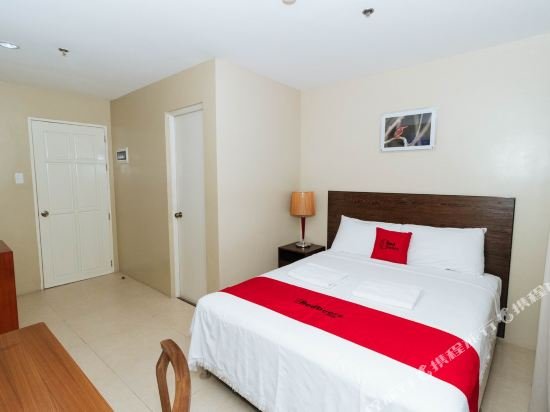 Фото RedDoorz near Osmena Highway 1