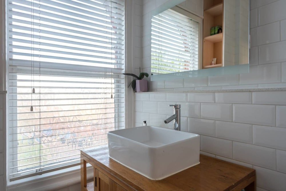 Фото Wonderful 2 bed by Queen's Park, for 6 Guests!