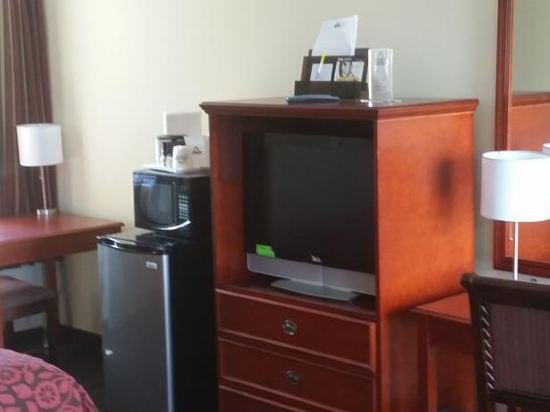 Фото Days Inn by Wyndham Orange Anaheim