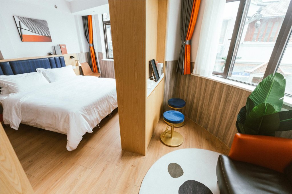 Фото Shanghai Fish Inn People Square