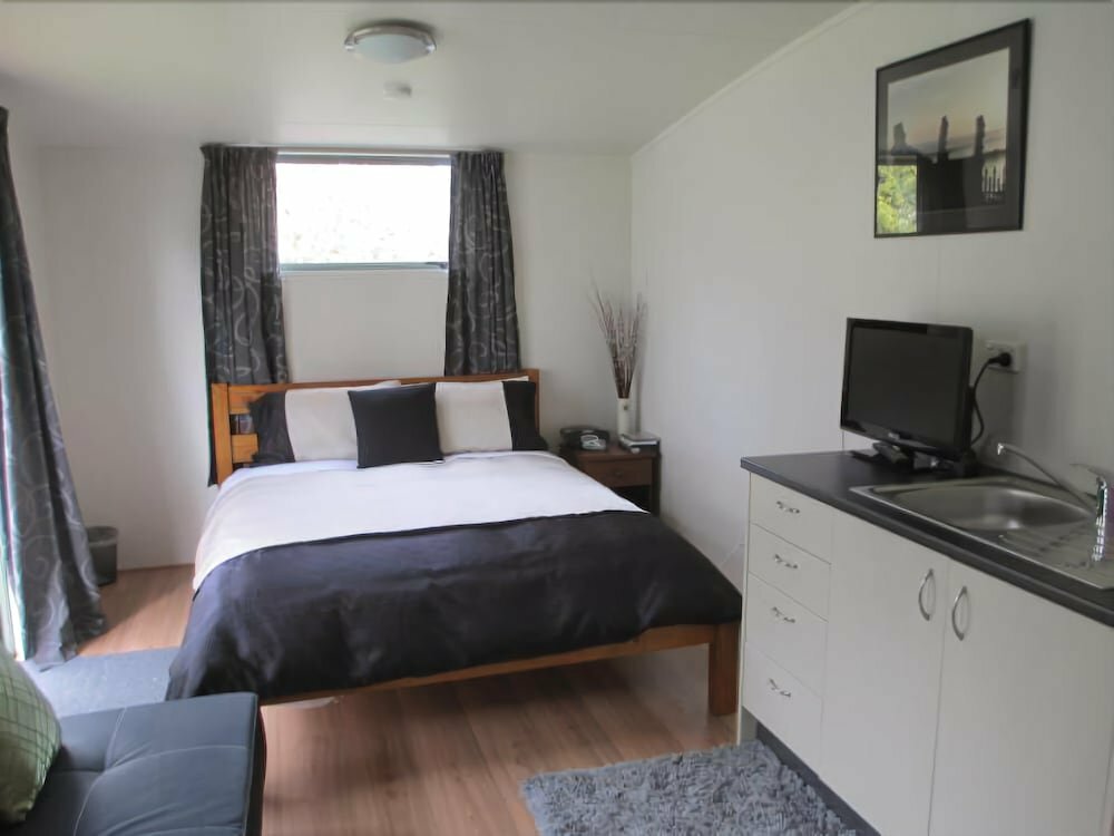 Hotel Surf City Lodge, Gisborne, photo