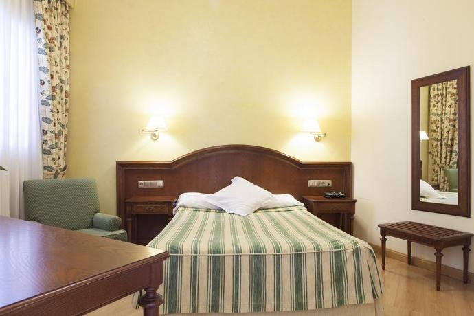 Фото Hotel Cervantes