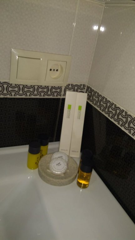 Фото Отель All Seasons