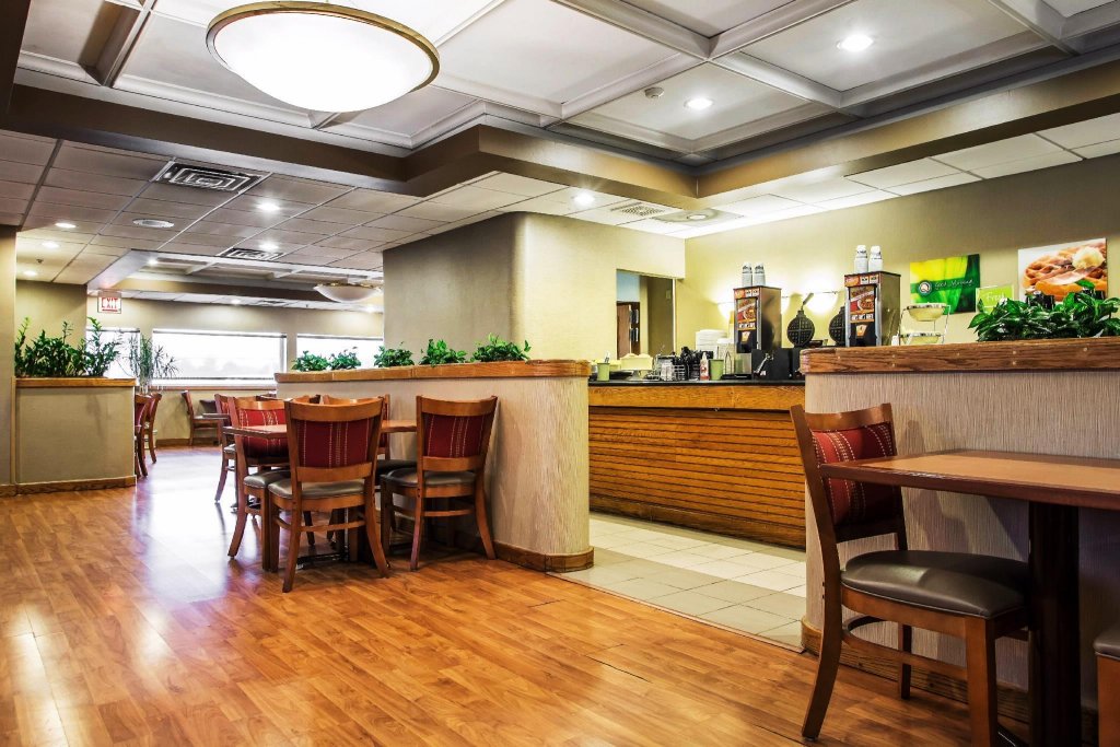 Фото Holiday Inn Chicago – Midway Airport S, an Ihg hotel