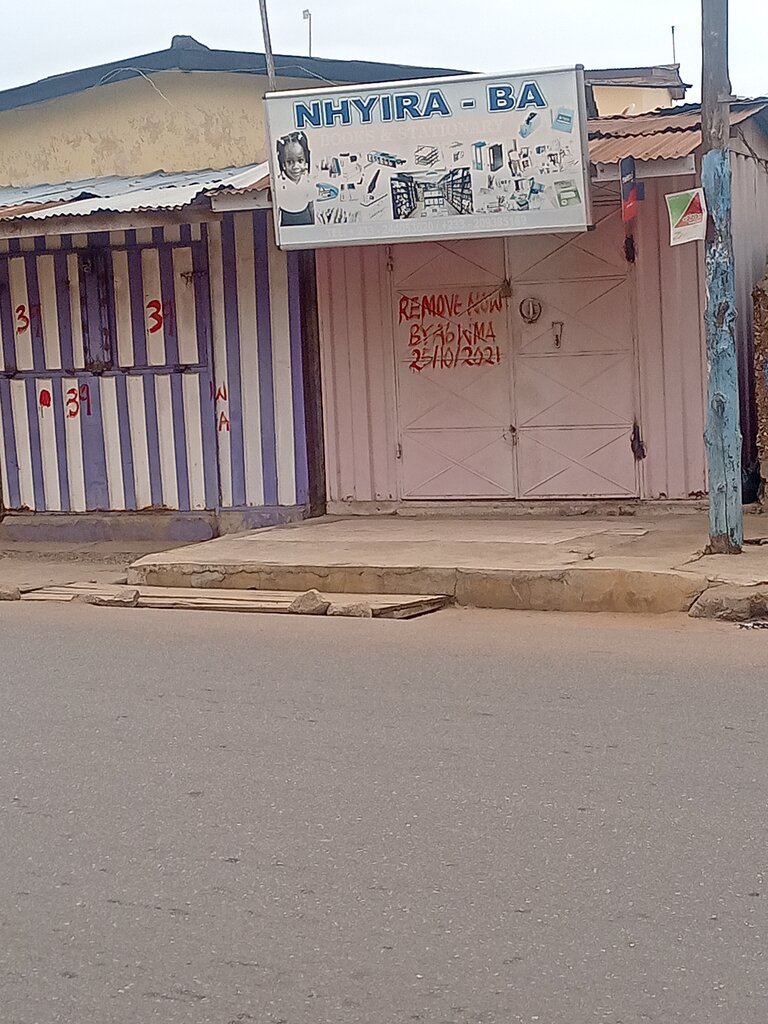 Bookstore Nhyira ba, Accra, photo