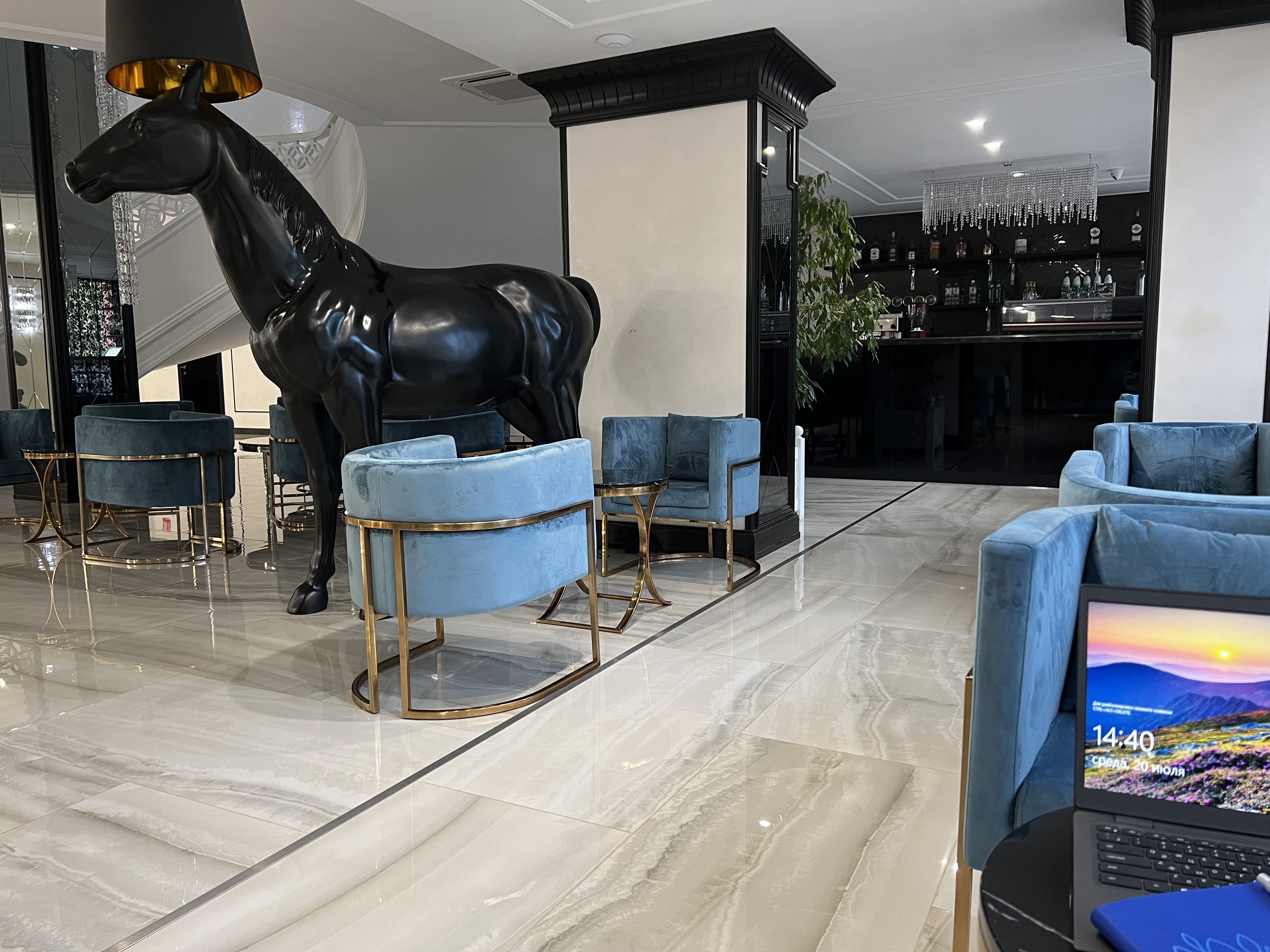 Фото Кухтерин