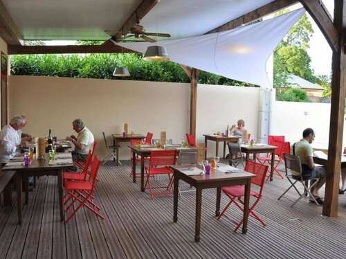 Гостиница Logis Hôtel La Corne d'Abondance