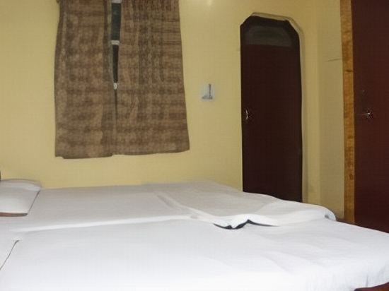 Фото Hotel Raj Bed & Breakfast